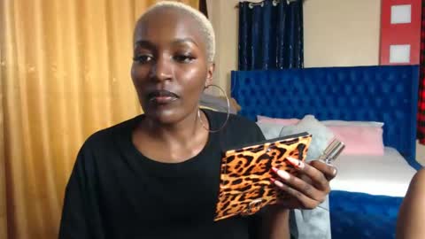 Snapshot of prettyquee chatting on January 2025 11:49:01 AM sasha online show from January 2025 11:49:01 AM