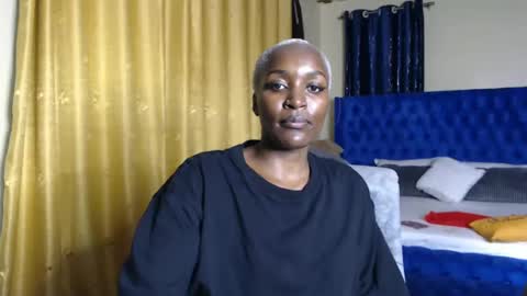 Snapshot of prettyquee chatting on February 2025 04:37:02 PM sasha online show from February 2025 04:37:02 PM