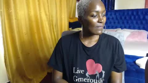 Snapshot of prettyquee chatting on February 2025 07:12:02 AM sasha online show from February 2025 07:12:02 AM