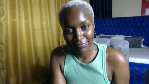 Snapshot of prettyquee chatting on February 2025 09:41:02 PM sasha online show from February 2025 09:41:02 PM