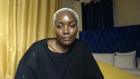 Snapshot of prettyquee chatting on October 2025 01:29:02 PM sasha online show from October 2025 01:29:02 PM