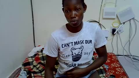 Snapshot of prettyqueen24 chatting on November 2025 12:27:02 PM Pretty Queen online show from November 2025 12:27:02 PM