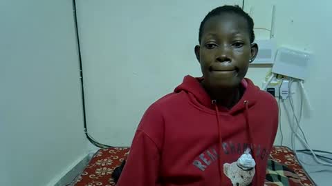 Snapshot of prettyqueen24 chatting on November 2025 05:55:02 PM Pretty Queen online show from November 2025 05:55:02 PM