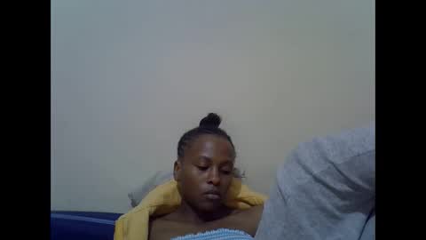 Snapshot of prettyqueenn1 chatting on December 2024 02:44:01 PM sharon online show from December 2024 02:44:01 PM