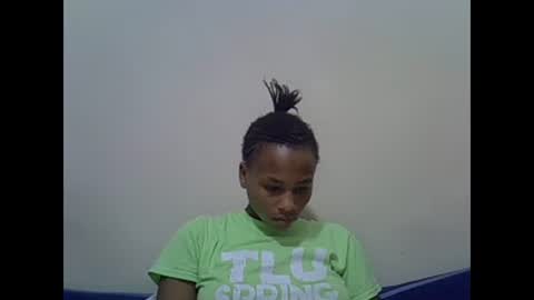 Snapshot of prettyqueenn1 chatting on February 2025 04:33:01 PM sharon online show from February 2025 04:33:01 PM