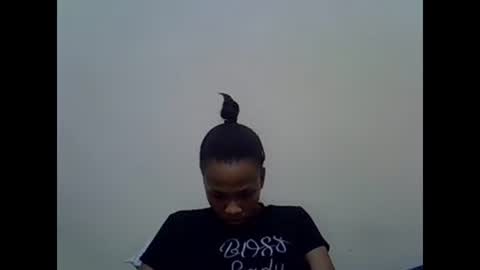 Snapshot of prettyqueenn1 chatting on March 2025 02:59:02 AM sharon online show from March 2025 02:59:02 AM