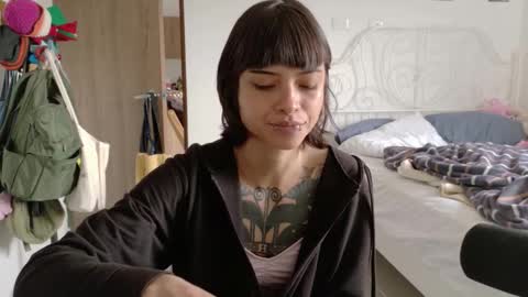 Juli online show from February 2026 06:50:02 PM