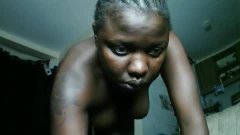 prettyreen online show from November 2025 03:32:02 PM