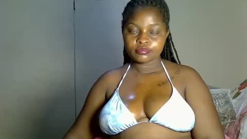 prettyriss online show from April 2026 10:41:01 PM