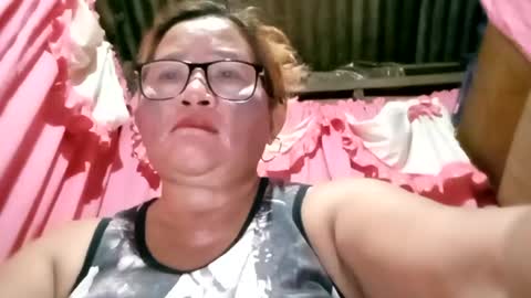 Snapshot of prettyrose01 chatting on June 2026 06:31:02 PM prettyrose01 online show from June 2026 06:31:02 PM