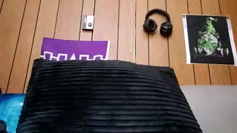 Snapshot of prettysolidd7 chatting on February 2025 10:05:02 AM prettysolidd7 online show from February 2025 10:05:02 AM