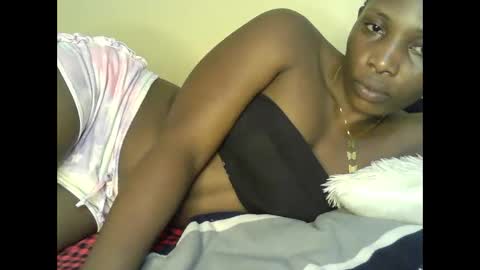 Snapshot of prettyvish chatting on June 2026 04:13:01 AM prettyvish online show from June 2026 04:13:01 AM