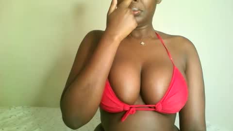 Snapshot of prettyvishy chatting on December 2025 02:38:01 AM prettyvishy online show from December 2025 02:38:01 AM