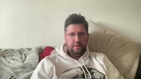 Snapshot of previewh chatting on May 2026 11:07:01 AM PreviewH online show from May 2026 11:07:01 AM
