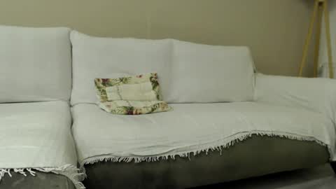 prince_89 online show from December 2024 04:44:02 PM