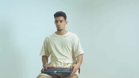 prince_arthur77 online show from January 2026 06:08:01 AM