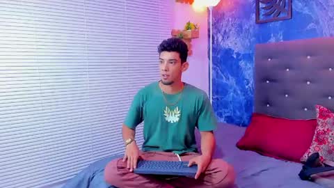 prince_arthur77 online show from May 2026 02:35:02 PM