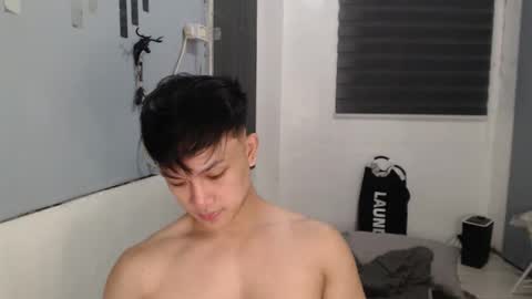 Snapshot of princeadrianx chatting on November 2025 09:29:02 PM Prince Adrian online show from November 2025 09:29:02 PM