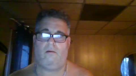 johnny online show from September 2025 09:26:02 PM