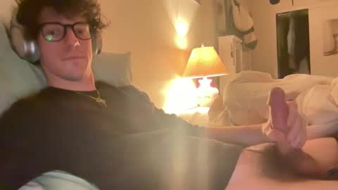 Snapshot of princespeaches chatting on November 2025 12:10:02 AM Peaches online show from November 2025 12:10:02 AM