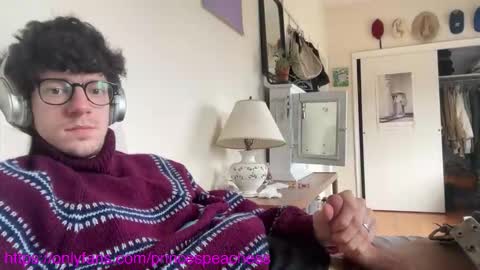 Snapshot of princespeaches chatting on February 2026 06:25:02 PM Peaches online show from February 2026 06:25:02 PM