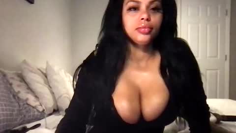 Snapshot of princess1tick chatting on March 2025 08:43:01 AM princess1tick online show from March 2025 08:43:01 AM