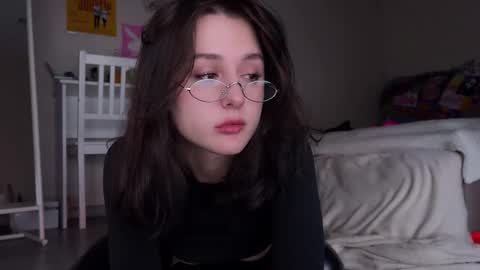 Kristina online show from November 2025 12:19:02 PM