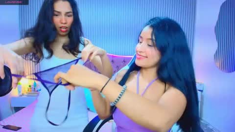 Snapshot of princess_petite18 chatting on June 2026 11:52:01 PM princess_petite18 online show from June 2026 11:52:01 PM