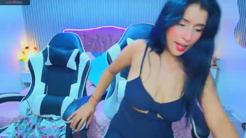Snapshot of princess_petite18 chatting on June 2026 12:19:02 AM princess_petite18 online show from June 2026 12:19:02 AM
