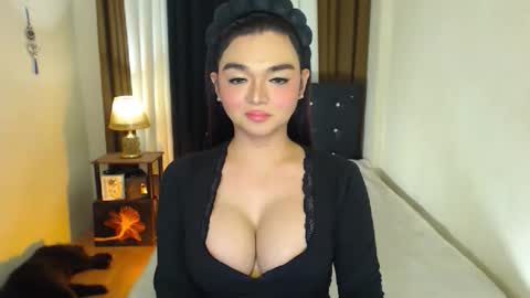 Snapshot of princesshugecumontop chatting on June 2026 01:29:02 AM PrincessDONT FORGET TO FOLLOW ME online show from June 2026 01:29:02 AM
