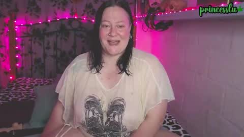 Lux Alot Luxi online show from October 2025 06:18:01 PM