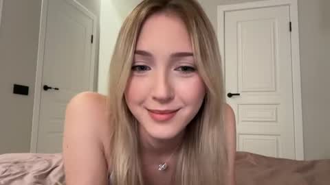 Snapshot of princessmood chatting on July 2026 04:11:01 PM Kate online show from July 2026 04:11:01 PM