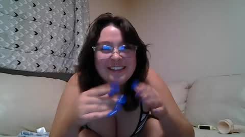 Snapshot of princesspeachezzz chatting on July 2026 04:15:02 AM Peach online show from July 2026 04:15:02 AM