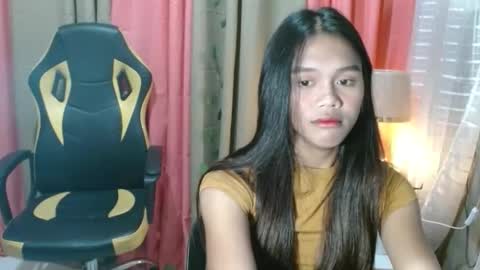 Snapshot of princessrynn chatting on October 2025 03:00:01 PM princessrynn online show from October 2025 03:00:01 PM