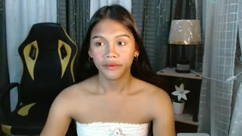 Snapshot of princessrynn chatting on October 2025 08:07:02 AM princessrynn online show from October 2025 08:07:02 AM