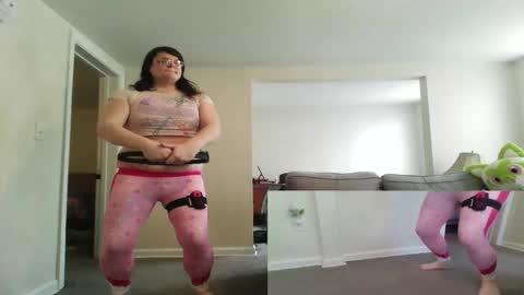 Snapshot of princessstarpuppybi chatting on February 2026 05:21:01 PM PuppyAshley online show from February 2026 05:21:01 PM