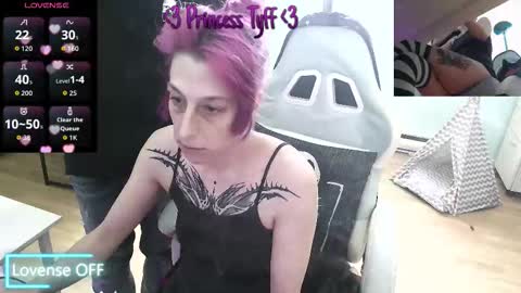 Snapshot of princesstyff chatting on March 2026 07:53:01 PM Tyff et Blast online show from March 2026 07:53:01 PM