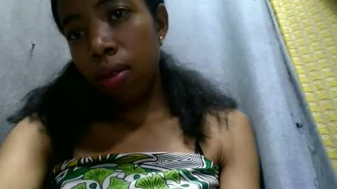 prisca880319 online show from May 2026 04:28:01 AM