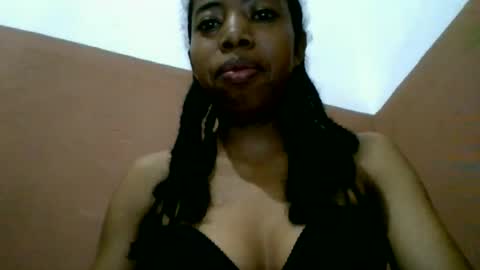 Snapshot of prisca880319 chatting on July 2026 04:31:01 AM prisca880319 online show from July 2026 04:31:01 AM