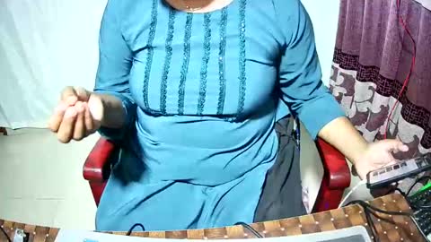 Priyonti ganguli online show from December 2025 02:43:02 AM