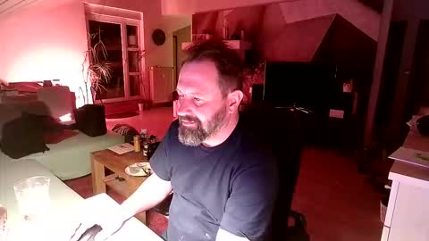 Snapshot of proband_007 chatting on April 2026 11:43:02 PM proband_007 online show from April 2026 11:43:02 PM