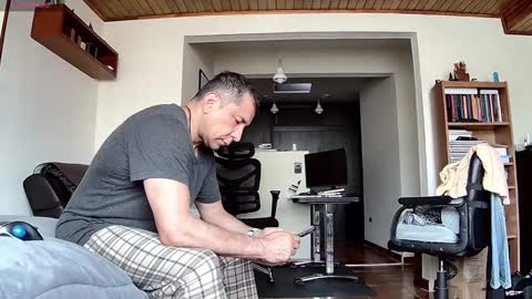 Snapshot of probardetodo chatting on January 2025 06:36:02 PM Probardetodo independent model online show from January 2025 06:36:02 PM