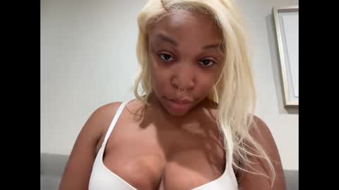 Snapshot of productivepussy chatting on March 2026 01:32:02 AM ProductivePorn online show from March 2026 01:32:02 AM