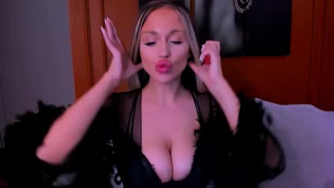 Snapshot of project_barbara chatting on February 2025 02:03:02 PM Barbara online show from February 2025 02:03:02 PM