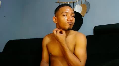 Snapshot of prometo23cm chatting on January 2025 12:09:02 PM Grande y Gruesa online show from January 2025 12:09:02 PM