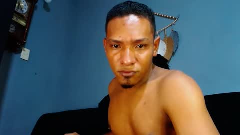 Snapshot of prometo23cm chatting on January 2025 11:16:01 PM Grande y Gruesa online show from January 2025 11:16:01 PM