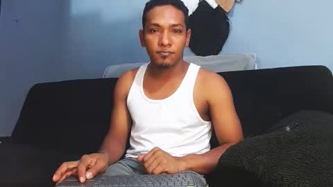 Snapshot of prometo23cm chatting on September 2025 07:44:02 AM Grande y Gruesa online show from September 2025 07:44:02 AM