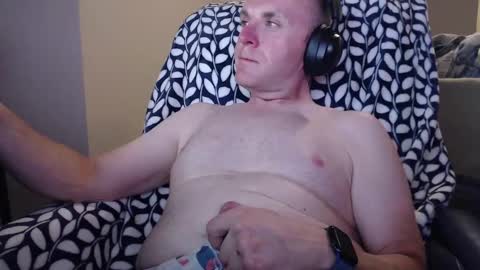 Snapshot of proutlesex chatting on May 2026 12:27:02 AM DesertRat online show from May 2026 12:27:02 AM