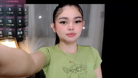 prtty abby03 on ig follow me love online show from November 2025 08:25:02 AM