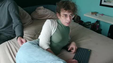 prxscillia_tx online show from November 2025 01:55:01 PM